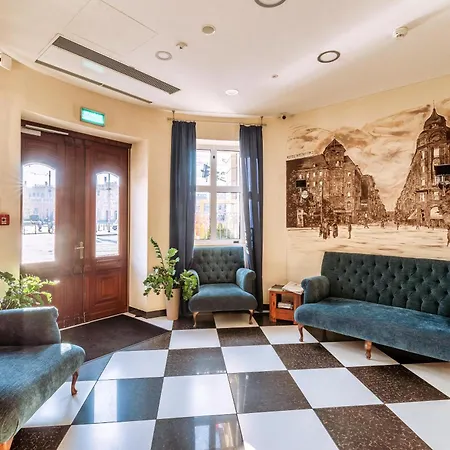 Piast Centrum Hotel 2*