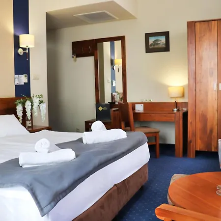 Hotel Piast Centrum