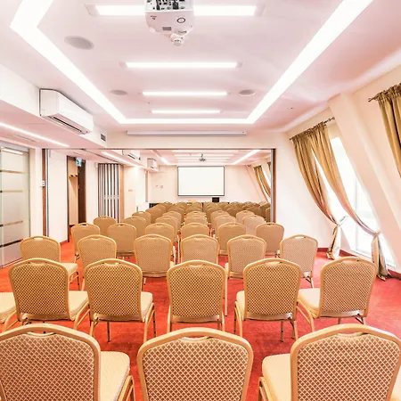 Piast Centrum Hotel 3*