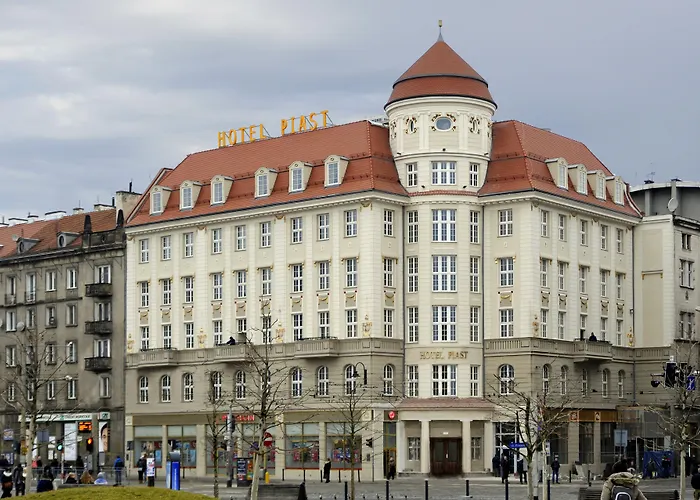 ピアスト セントラム