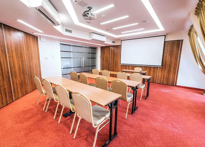 ピアスト セントラム 3* ヴロツワフ