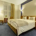 Piast Centrum Hotel 3*