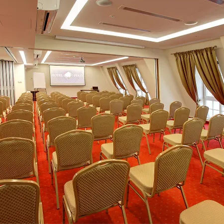 호텔 피아스트 센트럼