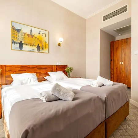 피아스트 센트럼 호텔