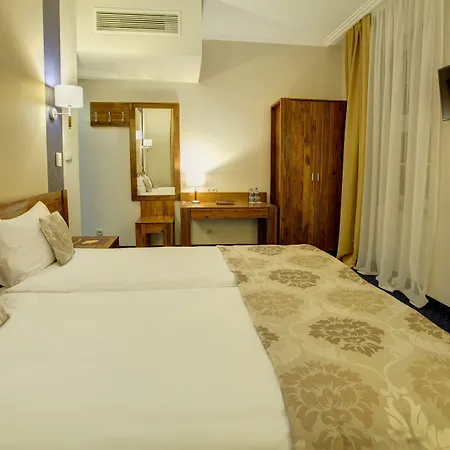 호텔 피아스트 센트럼