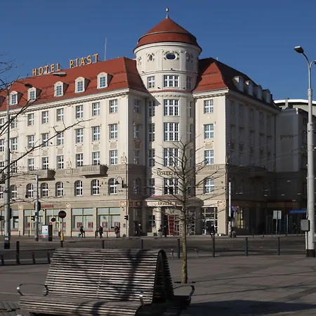 피아스트 센트럼 3* 브로츠와프