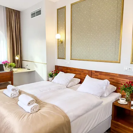 피아스트 센트럼