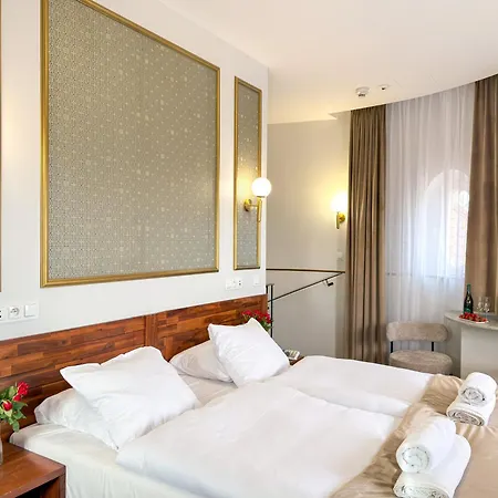 피아스트 센트럼 호텔