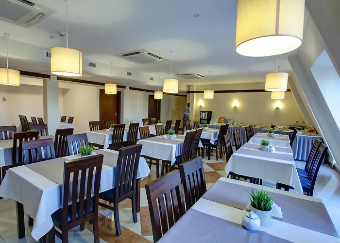 皮亚斯特弗罗茨瓦夫中枢酒店 酒店 弗罗茨瓦夫