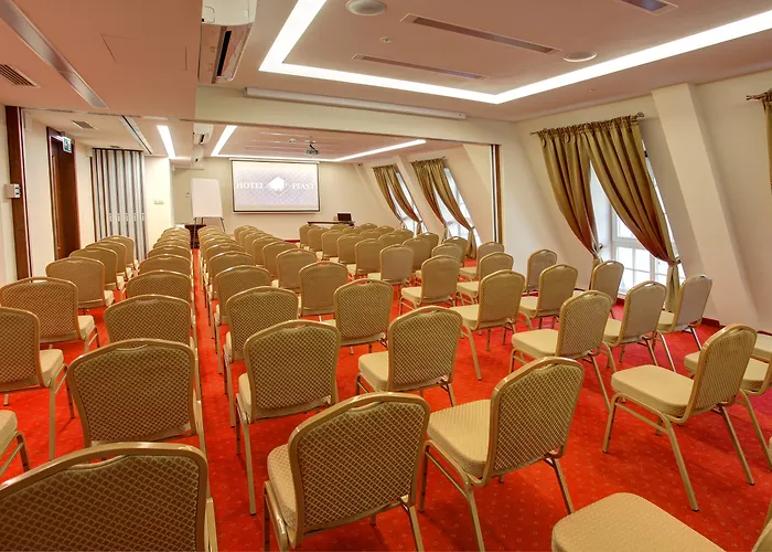 酒店 皮亚斯特弗罗茨瓦夫中枢酒店