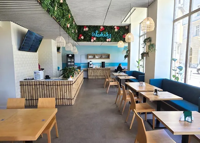 皮亚斯特弗罗茨瓦夫中枢酒店 酒店