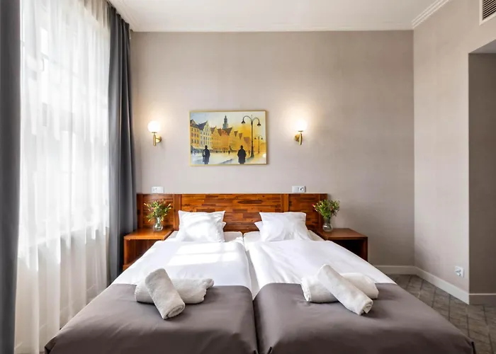 皮亚斯特弗罗茨瓦夫中枢酒店 酒店 弗罗茨瓦夫