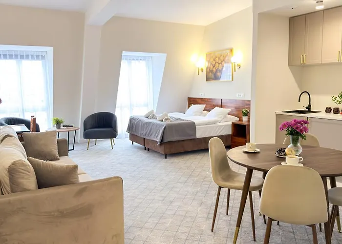 皮亚斯特弗罗茨瓦夫中枢酒店 酒店 弗罗茨瓦夫